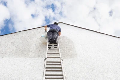 Peinture extérieure à Nicorps — façades et ravalement